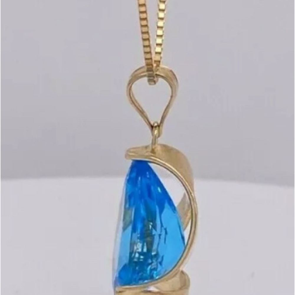 14k yellow gold, 6 carat blue topaz pendant - Picture 5 of 6